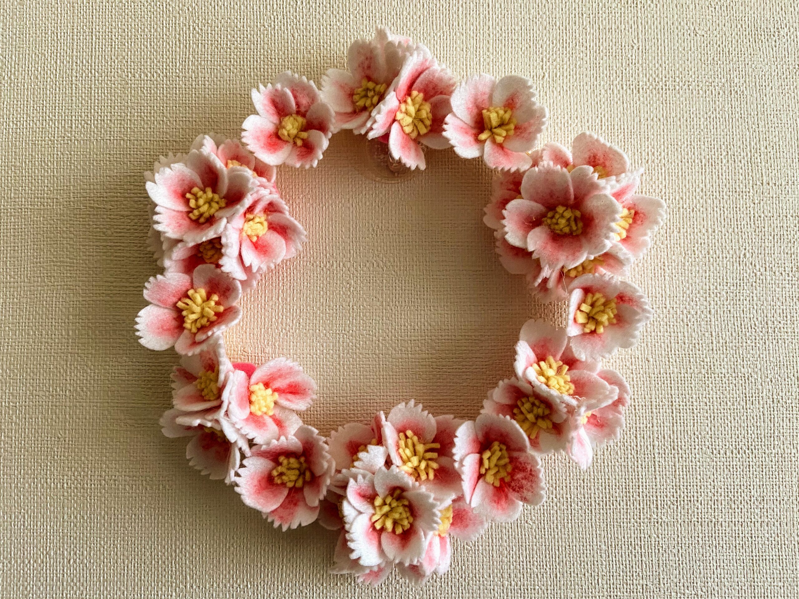 100均フェルトで簡単手作り 桜の花のリース | Sunny's Life ~お気にいりと暮らす毎日