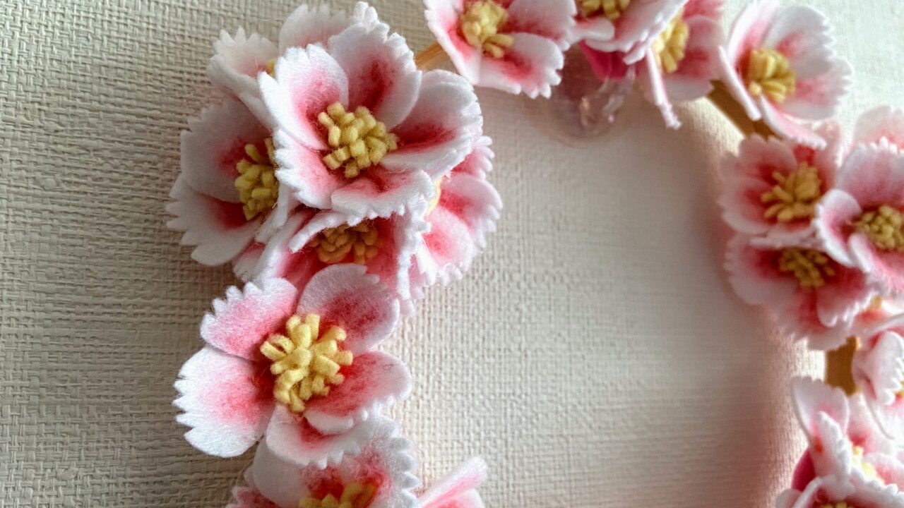 100均フェルトで簡単手作り 桜の花のリース Sunny S Life お気にいりと暮らす毎日